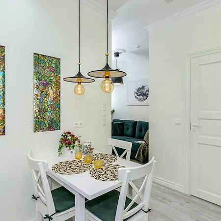 Harbour Apartment *